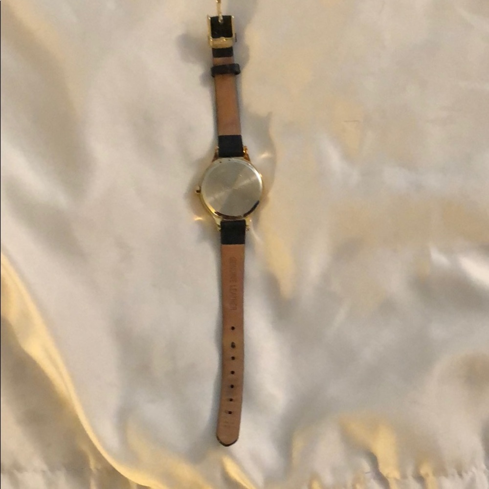 Armitron Watch - Picture 4 of 4
